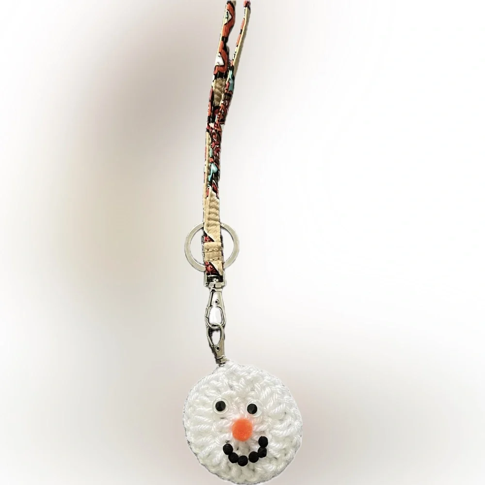 New 10 PC Set Christmas Holiday Winter Snowman Pin Clasp Bookbag Keychain Charm